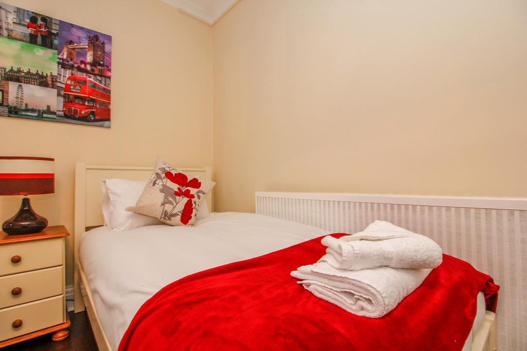 Harris Guest 3* Oxford